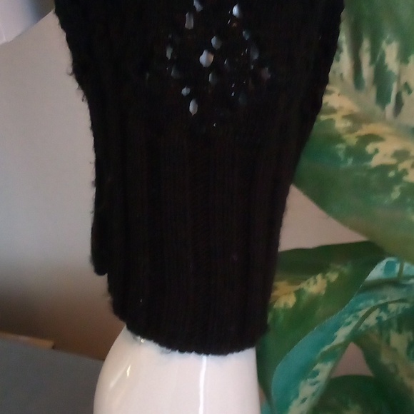 Black Knit Lace Sweater/Shrug - Picture 4 of 8